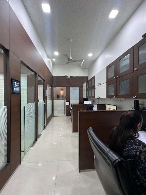 Aarvi Overseas & Immigration photo 3