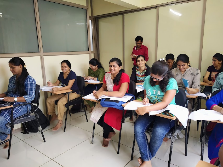 AbleFields AI Based Digital Marketing Classes In Ravet Pcmc | E Commerce | Student VISA I IELTS Study Abroad Consultancy office