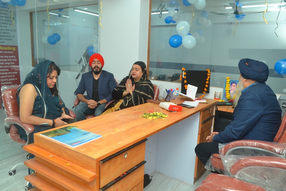 ADREAMZ INTERNATIONAL - Student Visa, IELTS PTE Coaching photo 3