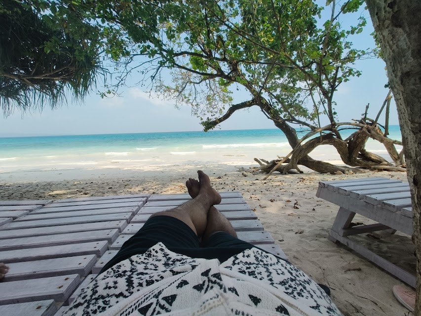 Ambar Holidays office