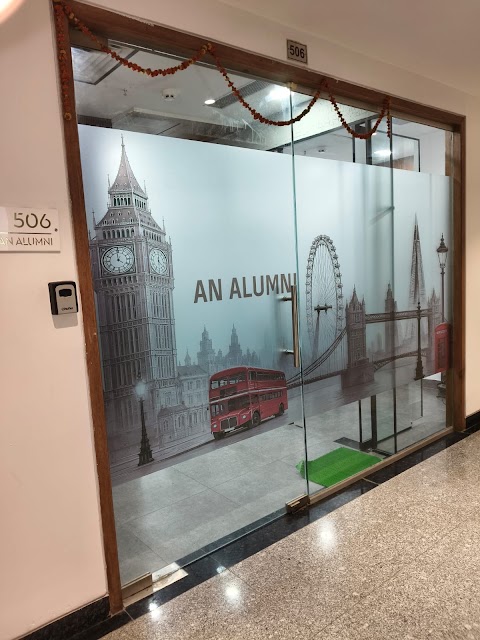 An Alumni office