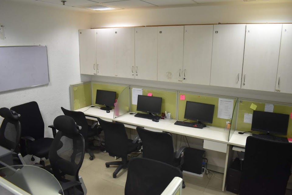 Career Clinic Study Abroad office