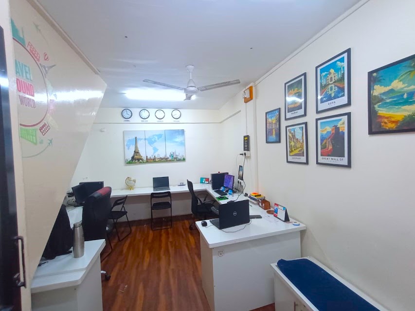 Desti Expert Travel agency office