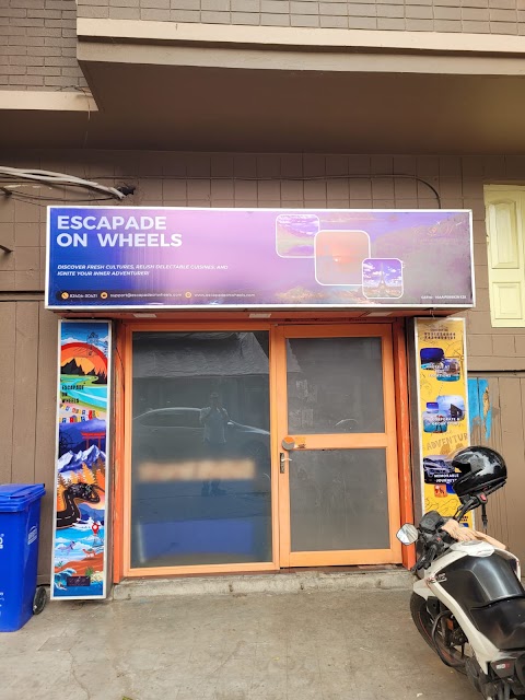 ESCAPADE ON WHEELS photo 3