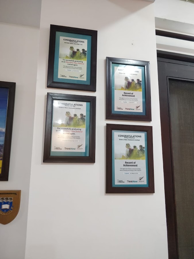 Estero Education Services - New Delhi photo 3