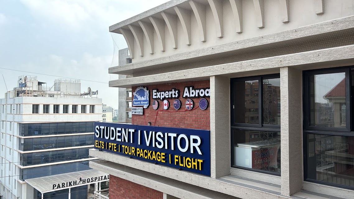 Experts Abroad office