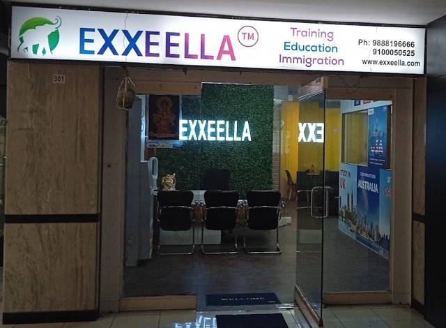 Exxeella Education Group photo 2