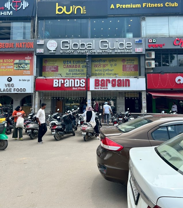 Global Guide office