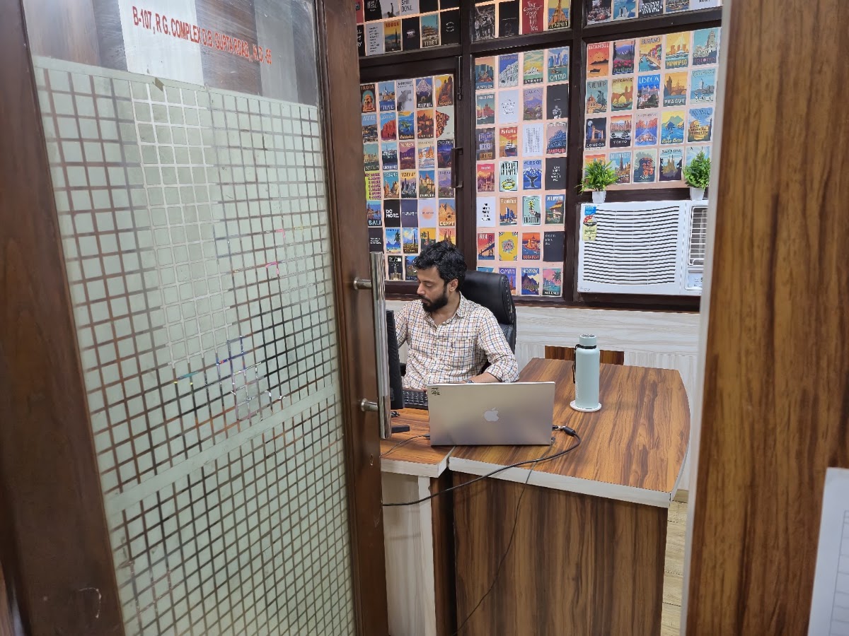 Global Visa House office
