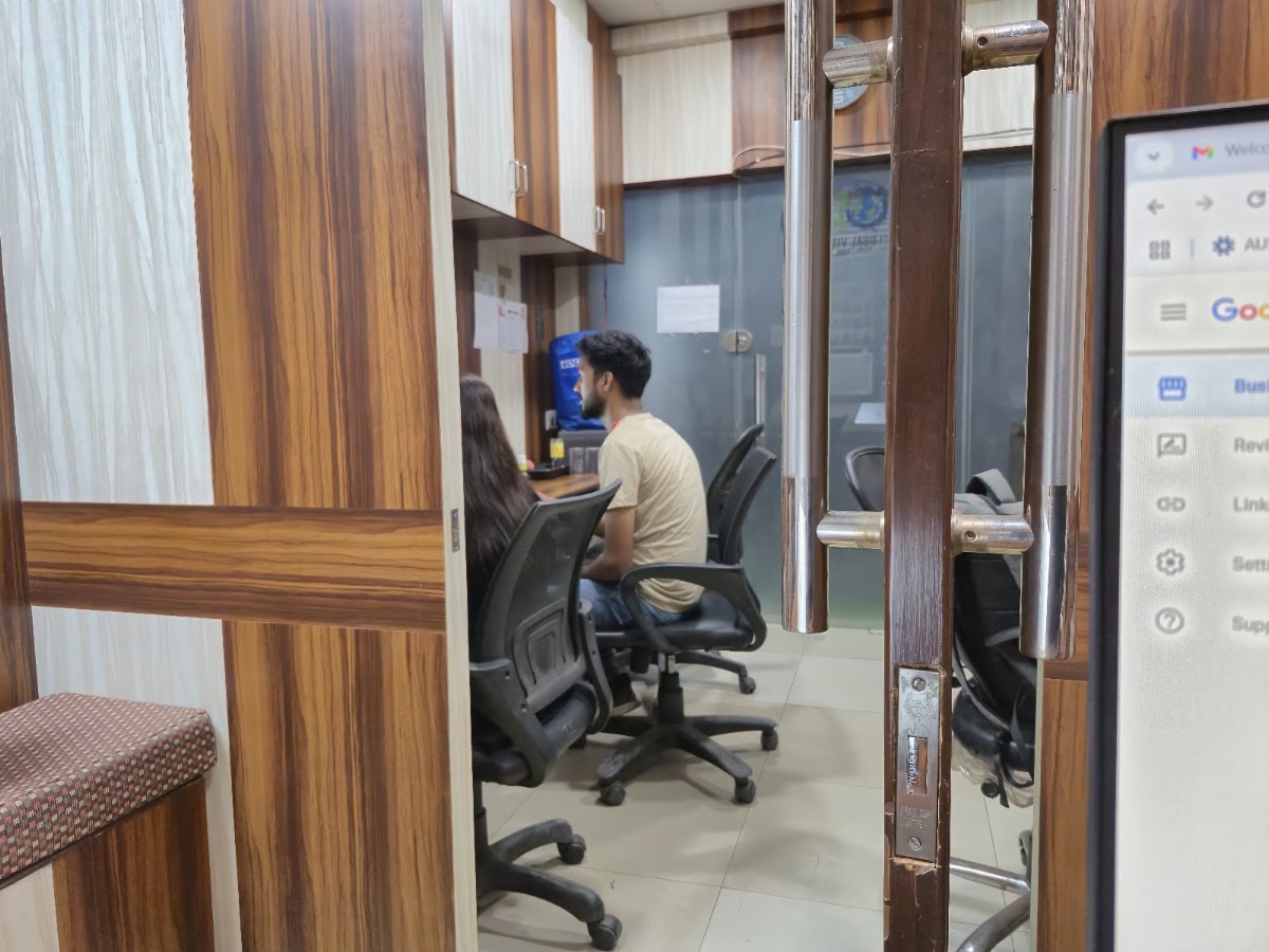 Global Visa House photo 3