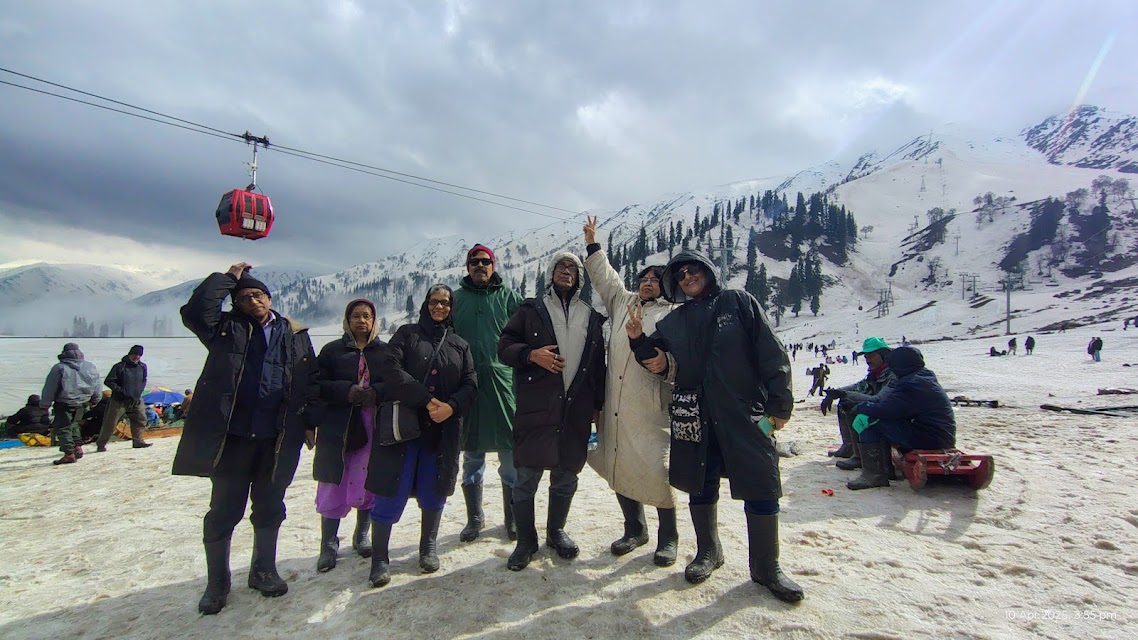 Golden Wing Tour and Travels | Best Travel Agency in Kolkata office