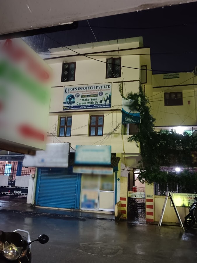 GOOD FIVE YES JOB CONSULTANCY office