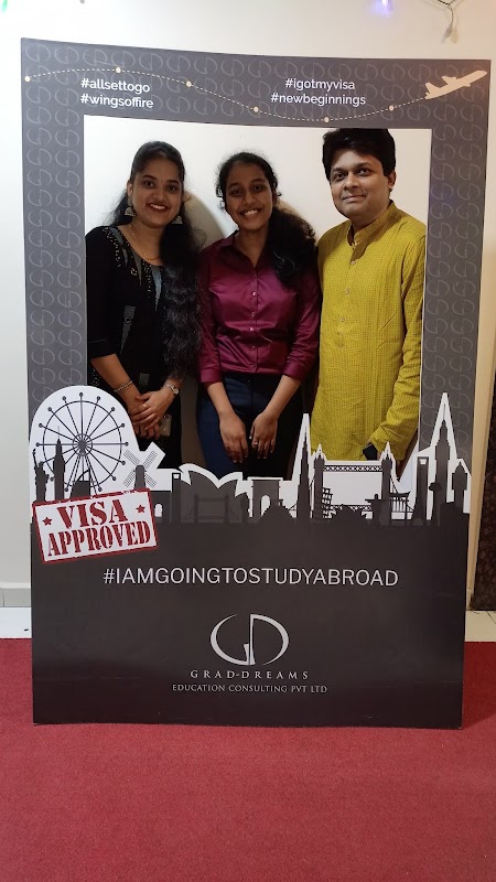 Grad-Dreams Study Abroad photo 2