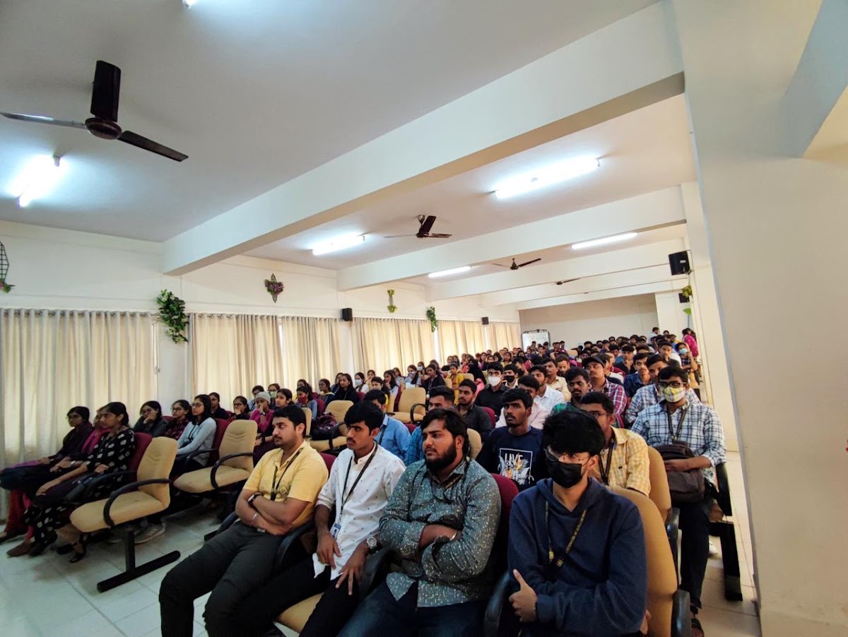 Haneeva Overseas Education - Career Counselling | STUDY ABROAD CONSULTANTS | IELTS/PTE/OET Coaching | Indian Admissions office