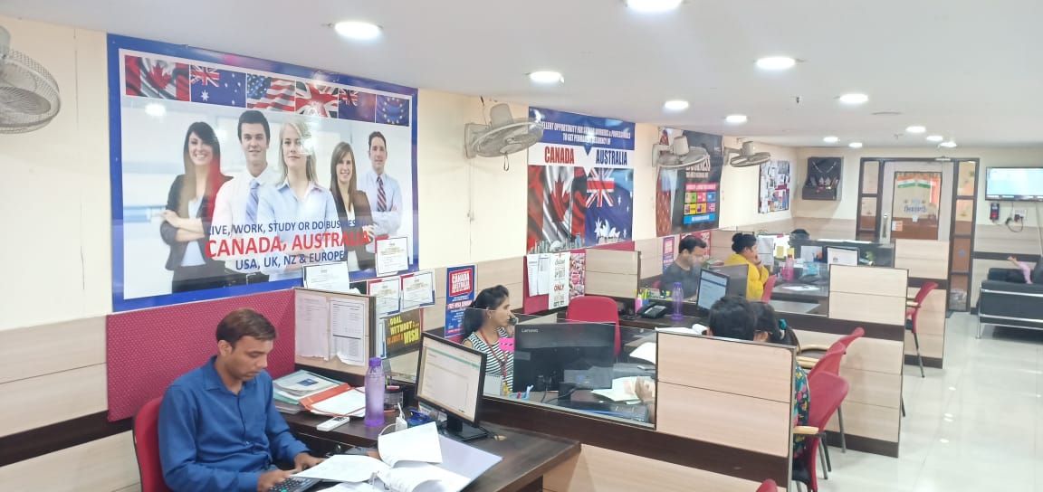 Immigration Consultant in Connaught Place , New Delhi for Canada and Australia photo 2