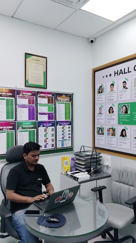 Jamboree Education :- Dadar Center, Mumbai | GMAT, GRE, SAT, IELTS, TOEFL Coaching | Study Abroad Consultant office