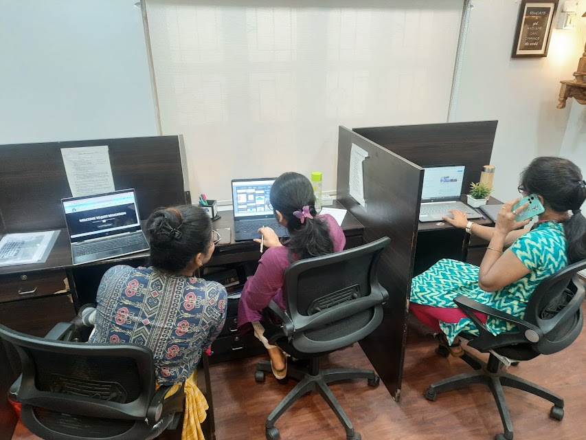 Just Education – India’s Leading Online Education Consultant offering courses like Online MBA, BBA, BCA, BA, B.Com, & more. photo 3