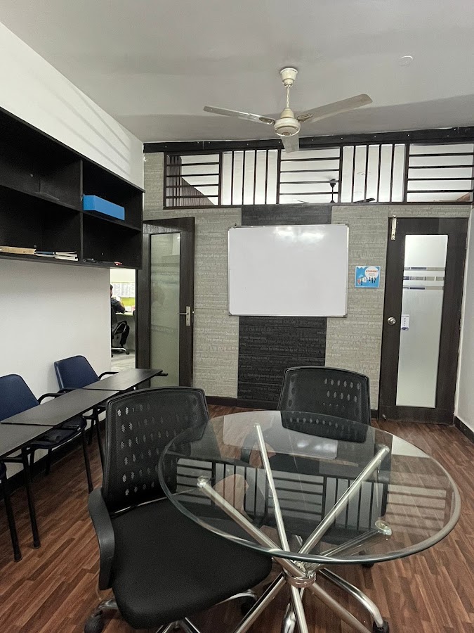LEAP GEEBEE EDUCATION - SOUTH DELHI office
