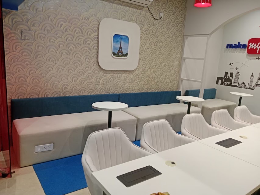 MakeMyTrip Holidays Store - Sector 1 photo 3