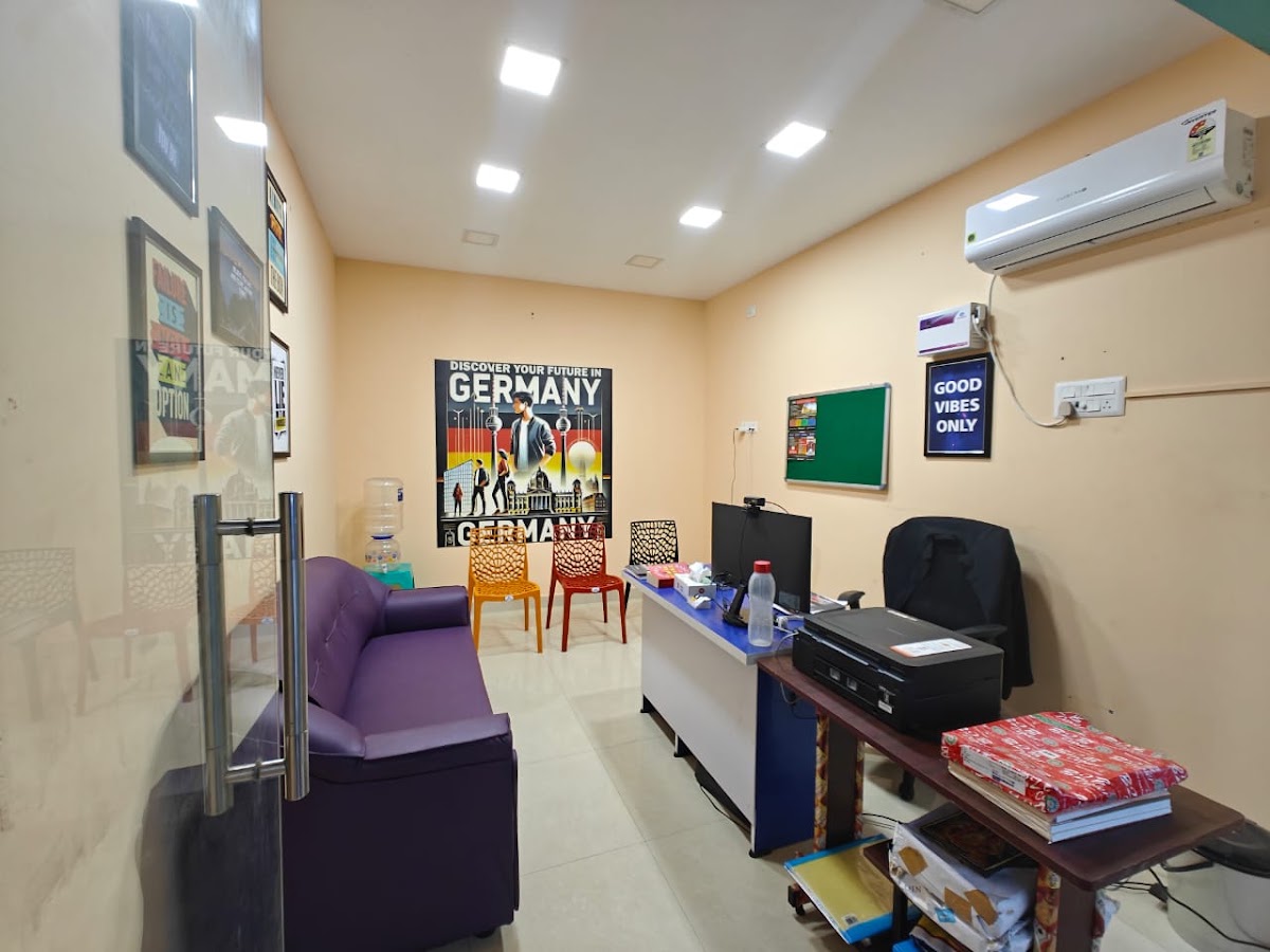 MiG (Masters in Germany) office