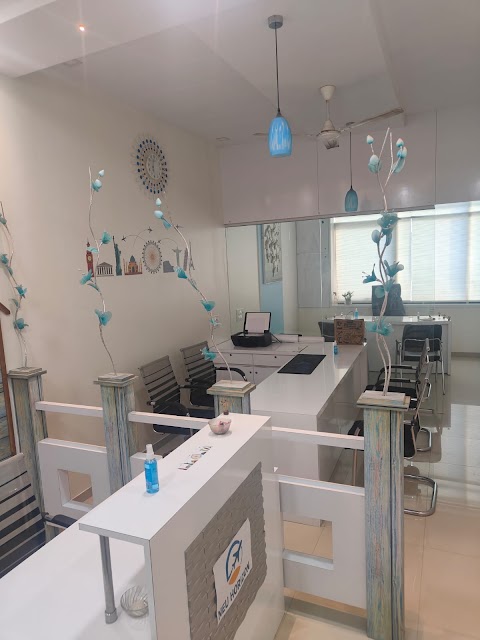 Neu Horizon office
