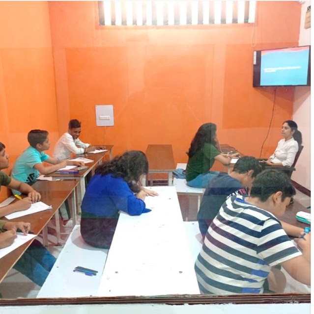 Om Education photo 2