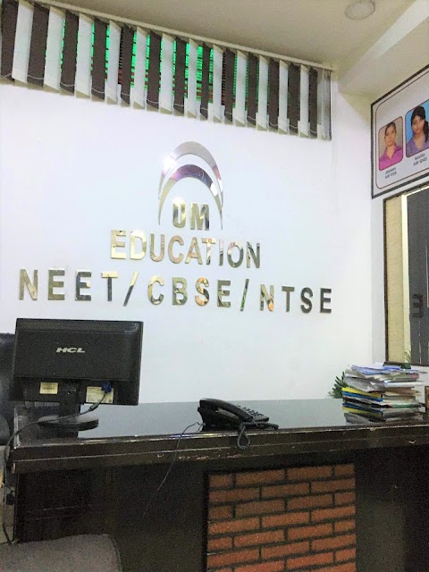 Om Education photo 3