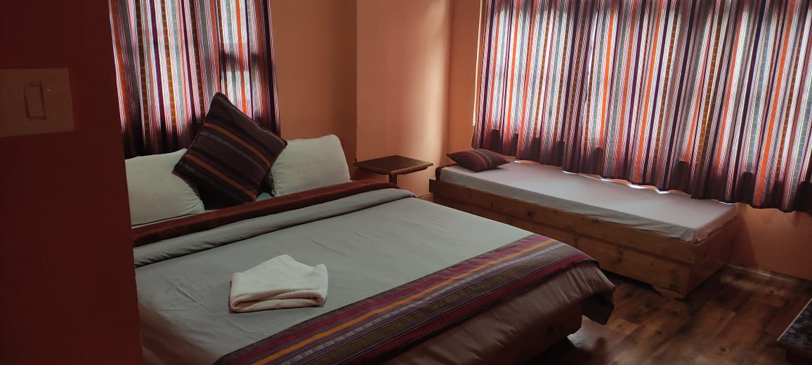 Orient Tours & Travels | Best Travel Agency In Kolkata | Family, Group, Honeymoon & College Tour | Hotel & Car Booking office