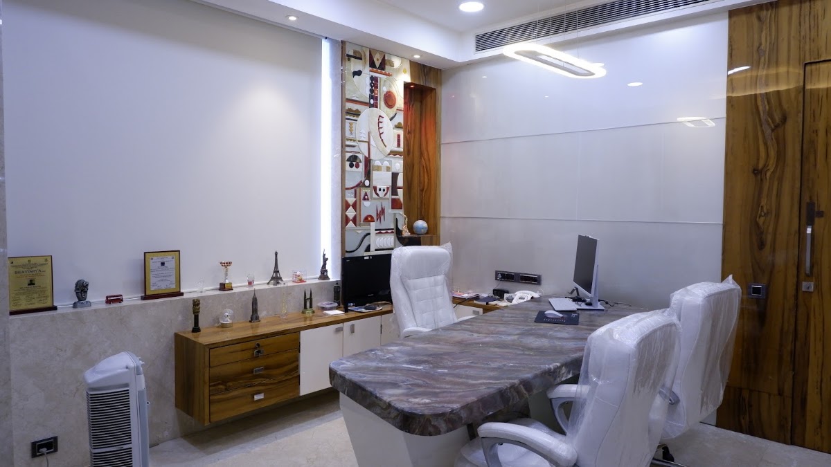 Shine Consultant office