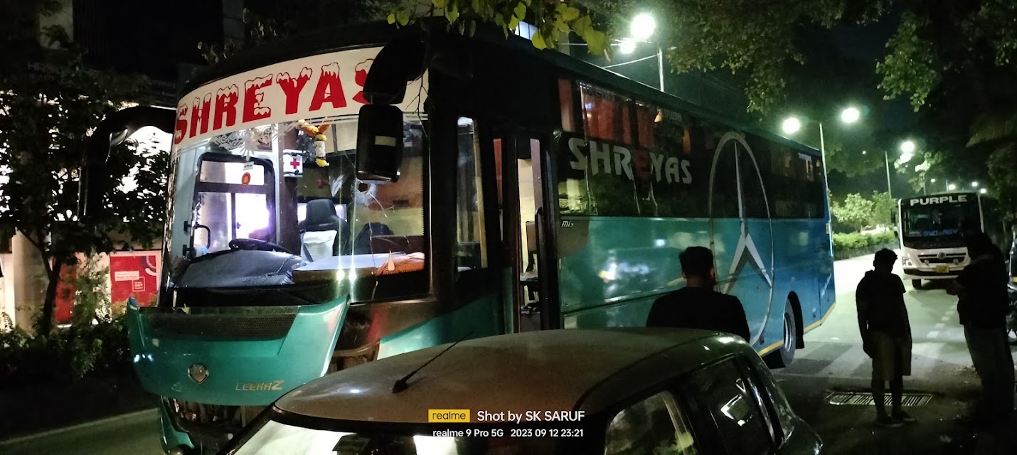 Shreyas Travels office