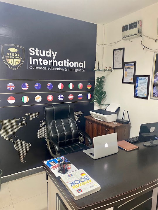 Study International Consultants office