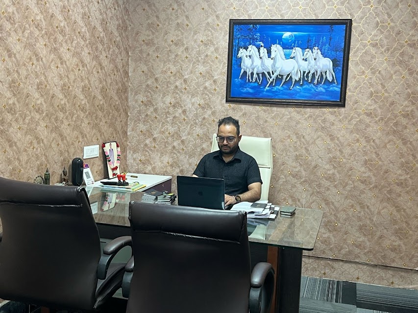 Travel Hub and Entertainment office