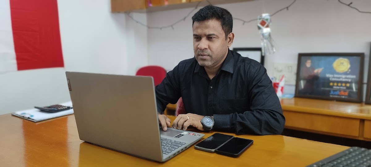 VIAS Immigration Consultancy photo 3