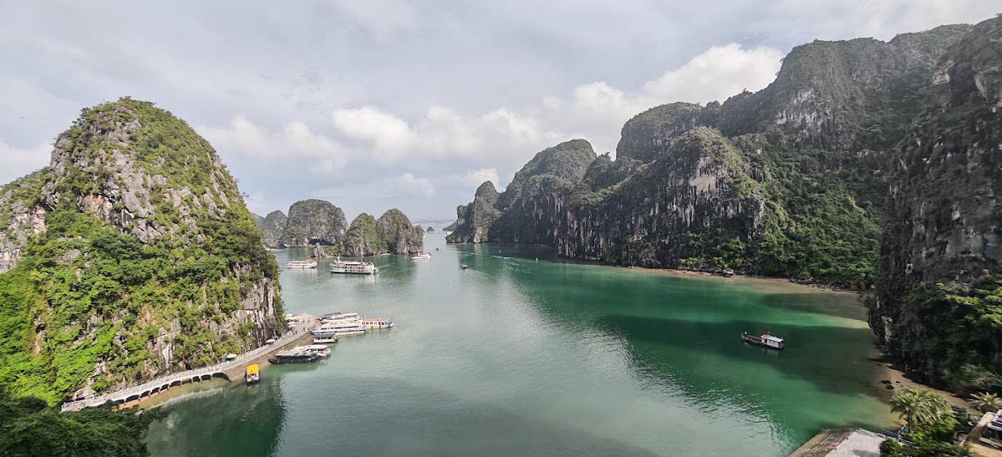 VMEET HOLIDAYS - Fulfill your travel dreams photo 3