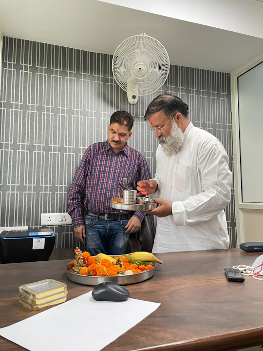 WD Immigration Consultants in Chandigarh office