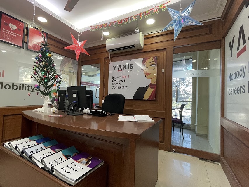Y-Axis | Immigration Consultants in Ahmedabad | Canada PR | Australia PR | Visa Agent | Study Abroad Consultants photo 3