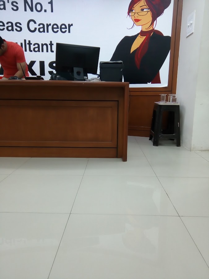 Y-Axis | Visa Consultants in Delhi | Canada PR | Australia PR | Visa Agent | Study Abroad Consultants photo 2