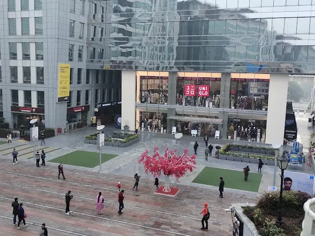 DLF CyberHub (Gurugram, Haryana) office